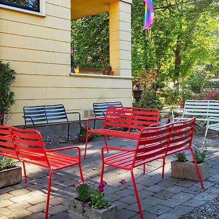 Charming 1Bd Suite In Capitol Hill - Foxglove Inn Сиэтл Экстерьер фото